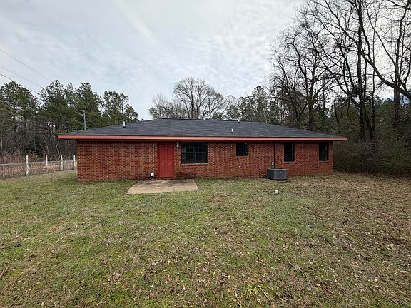 2nd image of 800 Hairston Bend Rd