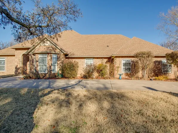 2604 Kelly Rd, Enid, OK 73703