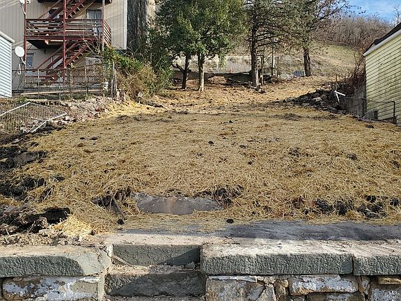 3rd image of 2209 Jacob Street