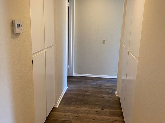 5th image of 254 E Fern Ave APT 211