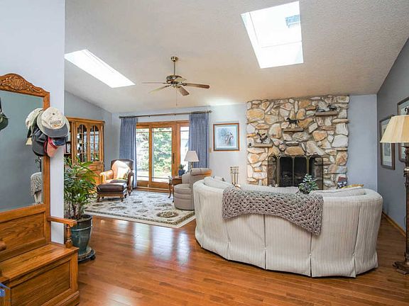 5th image of 3705 Vail Ct