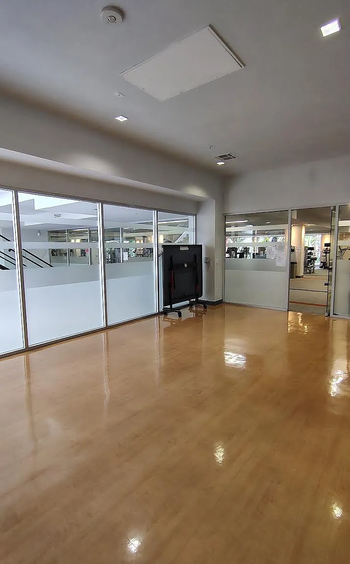 1 bed, 830 sqft, $2,468 — Photo 2