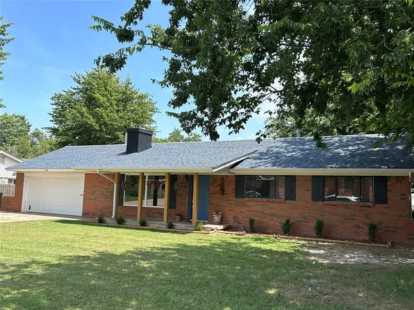 2832 Mockingbird Ln, Oklahoma City, OK 73110