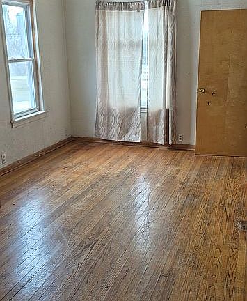 4th image of 2144 Black River St