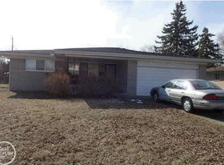 11378 Savage Dr, Sterling Heights, MI 48312