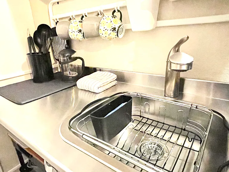 1612 E Side Dr #F — Photo 7