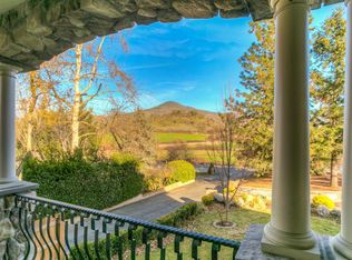 597 Pierce Rd, Medford, OR 97504