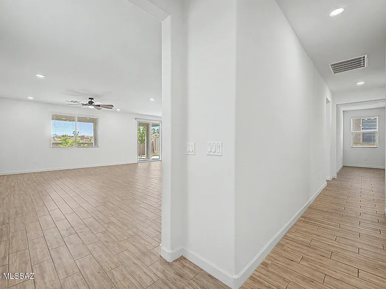 2177 W Desert Topaz Way — Photo 5