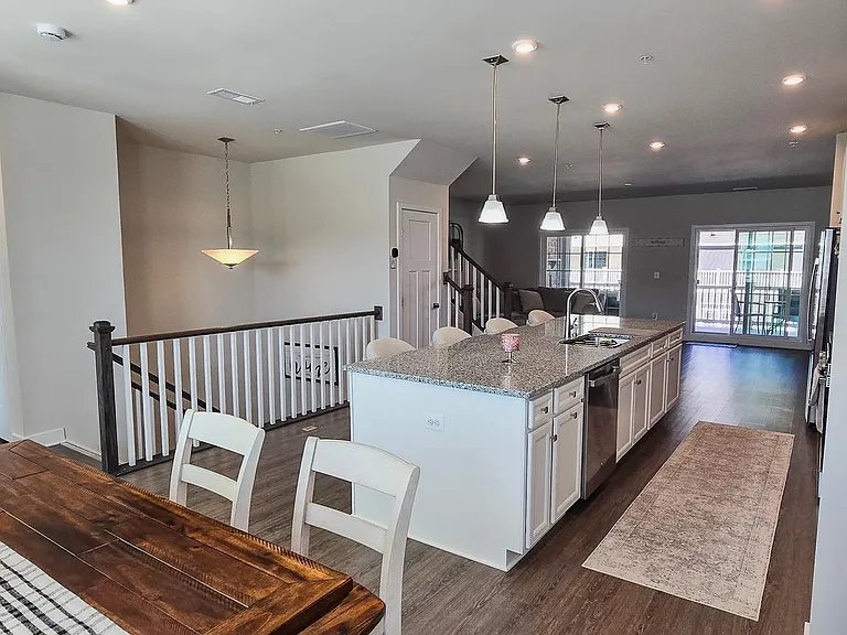 5426 Greenpoint Ln — Photo 14