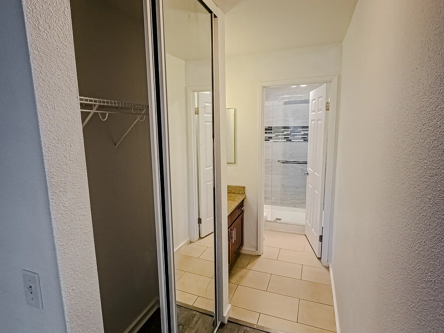 2 bed, 1056 sqft, $2,950 — Photo 1