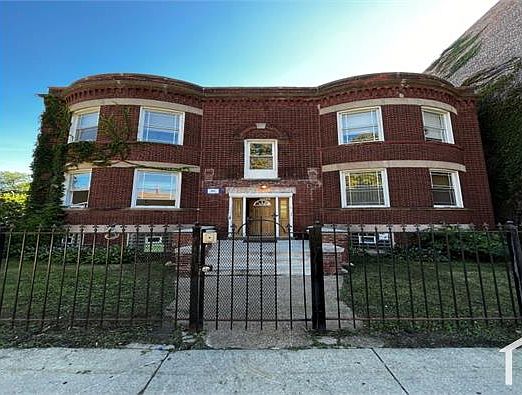 1st image of 2451 E 72nd St