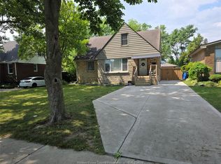 819 Rossini Blvd, Windsor, ON N8Y 2Z2
