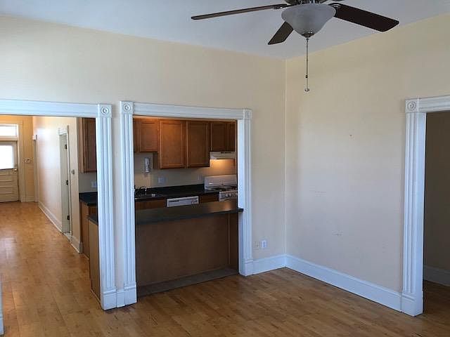 Living to Kitchen