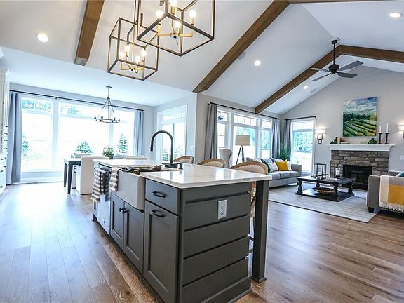 3rd image of 7139 Cassidy Ct