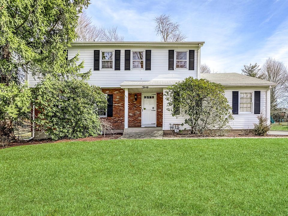 1st image of 30 Christopher Drive