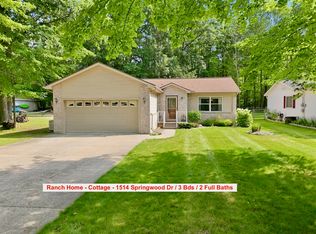 1514 Springwood Dr, Prudenville, MI 48651