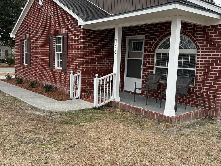 146 Roper Ln — Photo 1