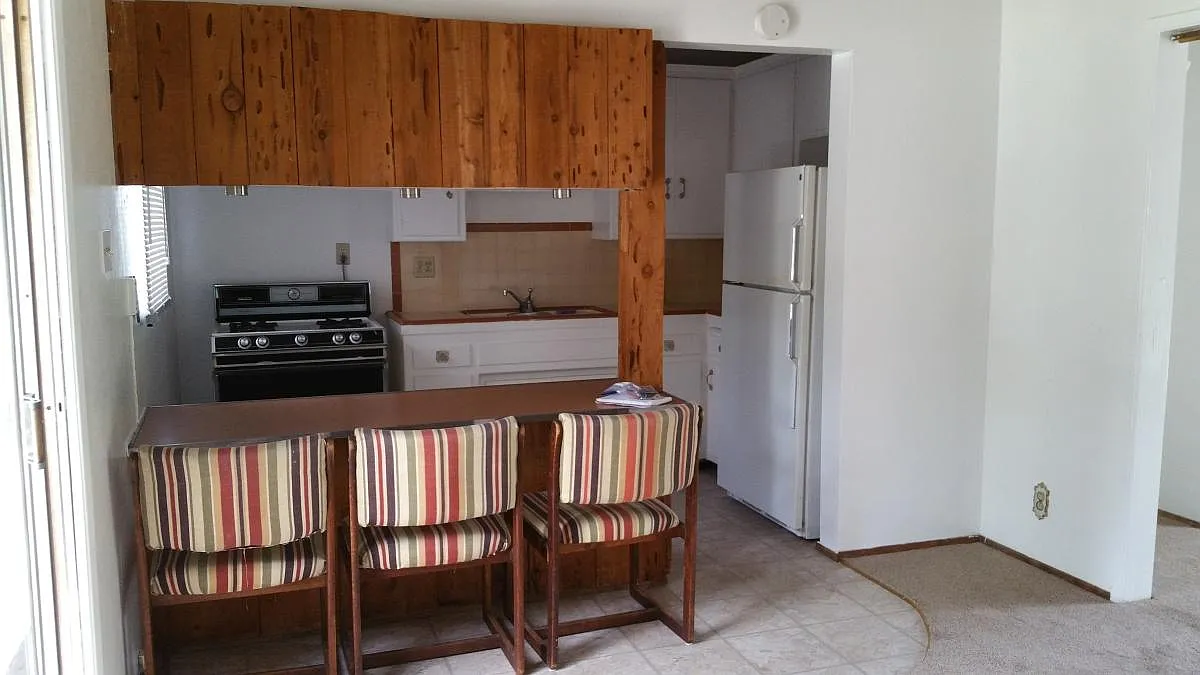 Studio, 500 sqft, $1,600 — Photo 2