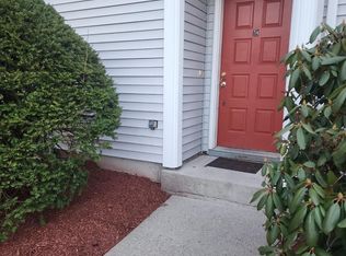 10 Durham Ct, Middletown, NY 10940