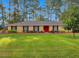 30 Crossgates Dr, Brandon, MS 39042