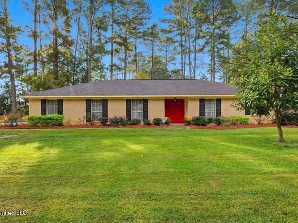 30 Crossgates Dr, Brandon, MS 39042