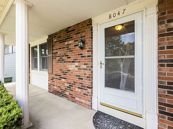 4th image of 8047 Simfield Rd