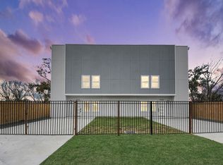 7413 N Star St #B, Houston, TX 77088