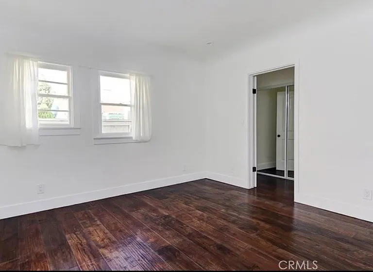 501 Avenue B — Photo 16