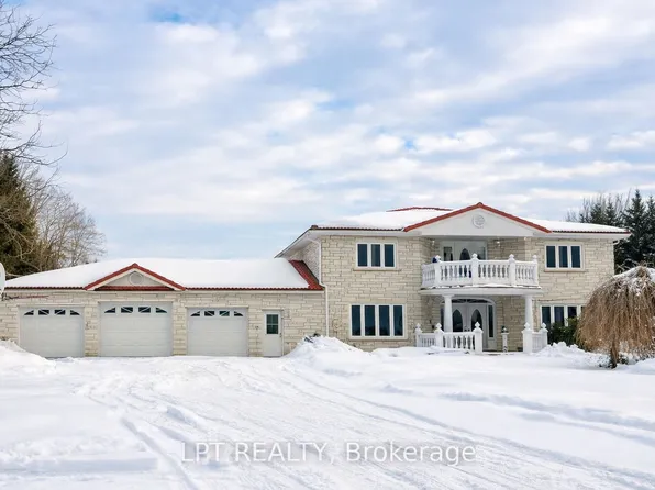 5575 Halls Rd N, Whitby, ON L1M 1S5
