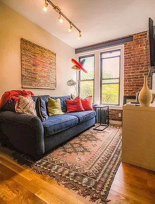 Rented by (Legacy) NY Quality Living Uptown | media 12