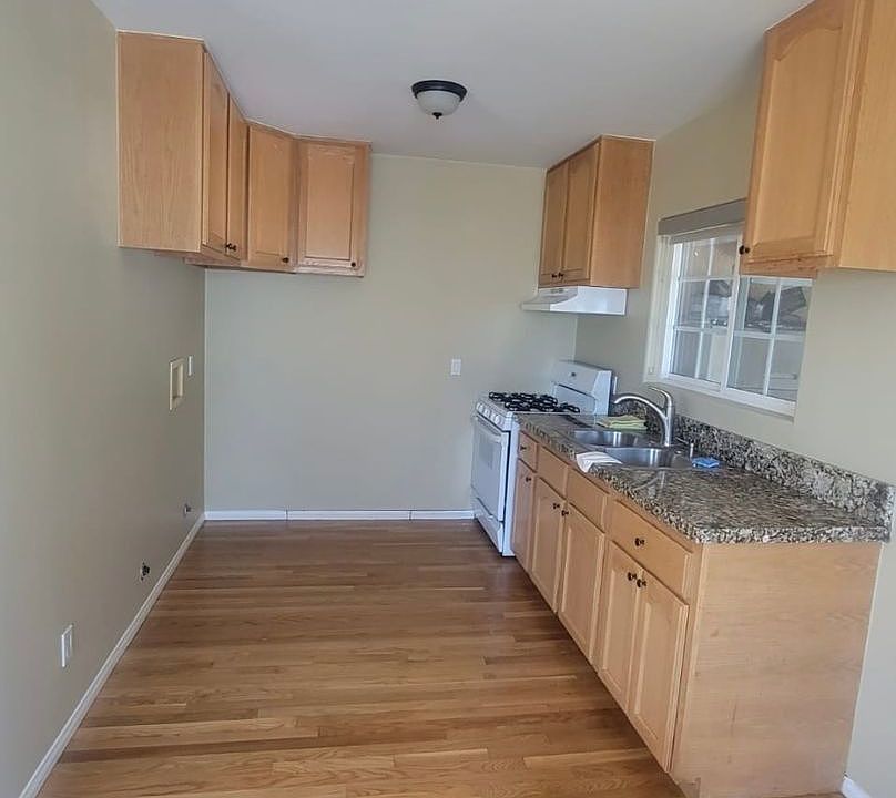 2nd image of 8059 Van Noord Ave