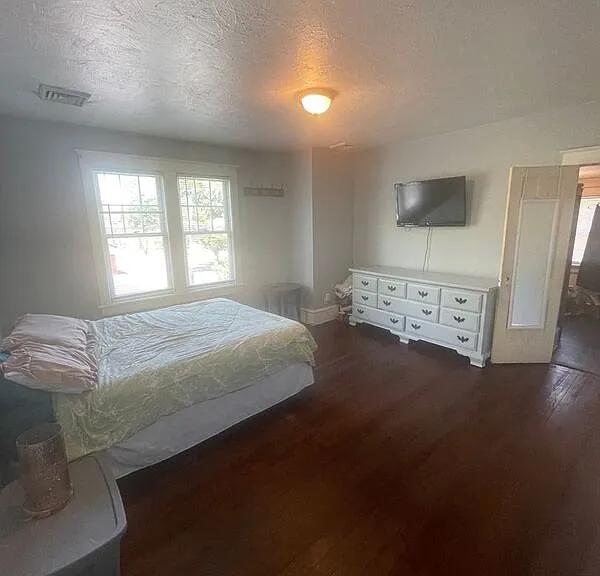 528 Lindbergh Ave — Photo 14