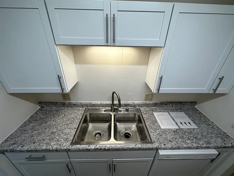 2122 Allen Blvd #27 — Photo 12