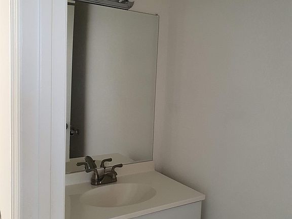 5th image of 500 Jefferson St #1