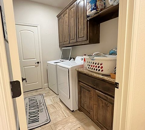 5th image of 2063 Buck Ct Unit 2
