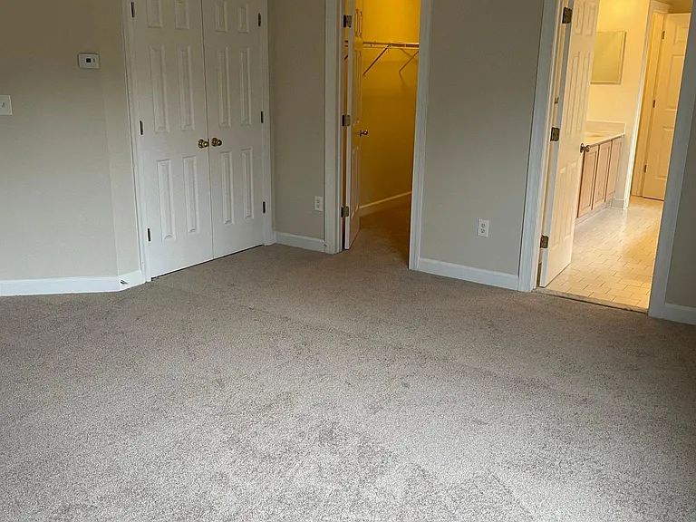210 Earhart Ct — Photo 19