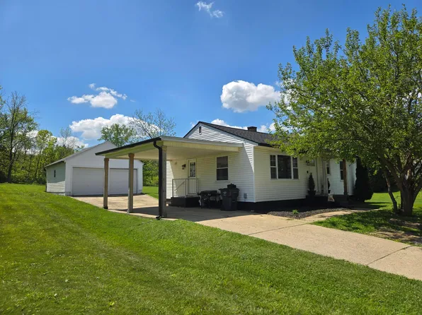 1105 Coonpath Rd NW, Lancaster, OH 43130