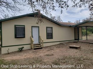 114 Kiowa Dr, Smithville, TX 78957