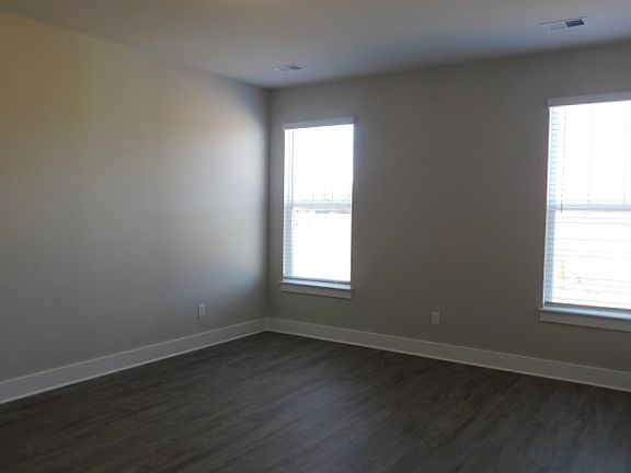 3rd image of 104 Foxbank Cir Lot 143