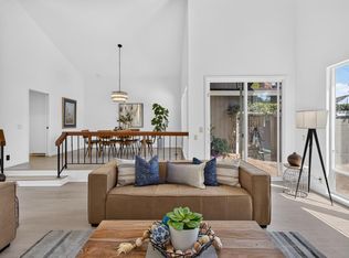 2 Dumfries Ct, Sacramento, CA 95831