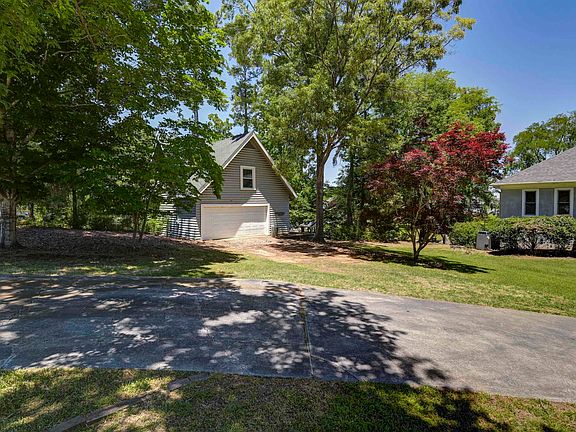 4th image of 511 Woodline Rd