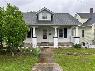 453 N Winchester Ave, Waynesboro, VA 22980
