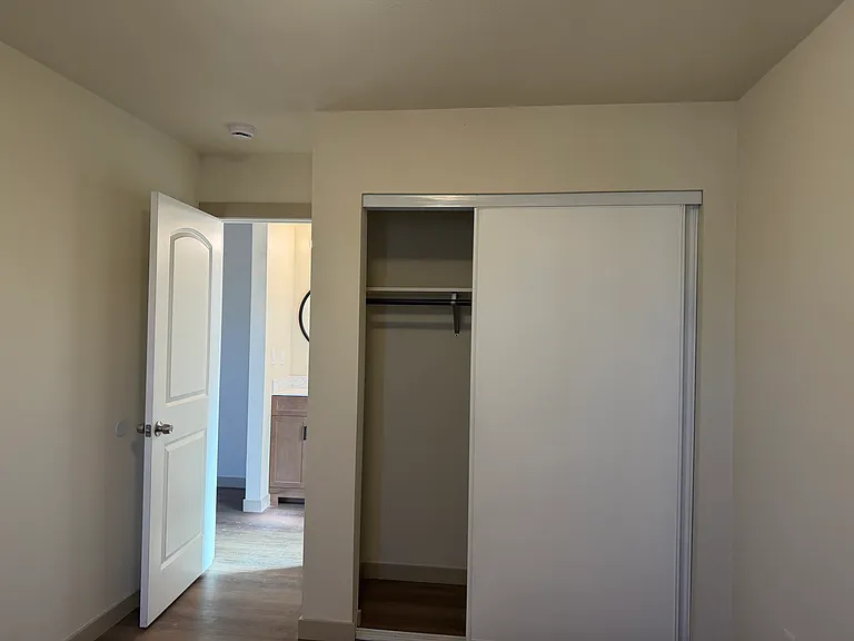 1803 James Pl — Photo 14
