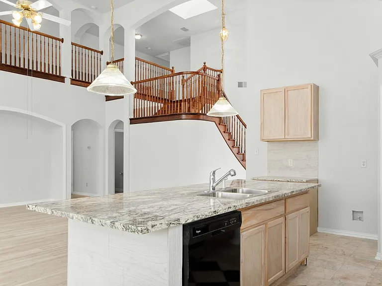 3131 Atrium Dr — Photo 21