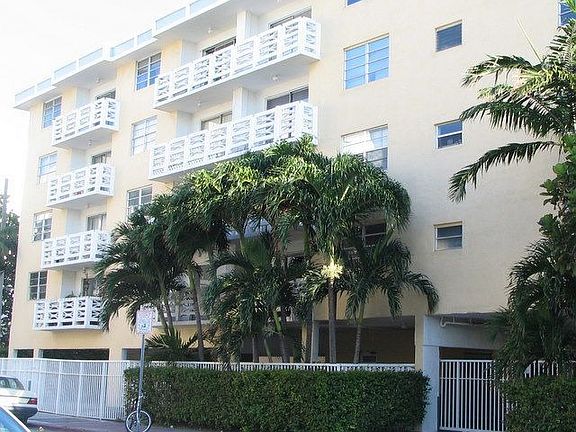 14th St. Facade
