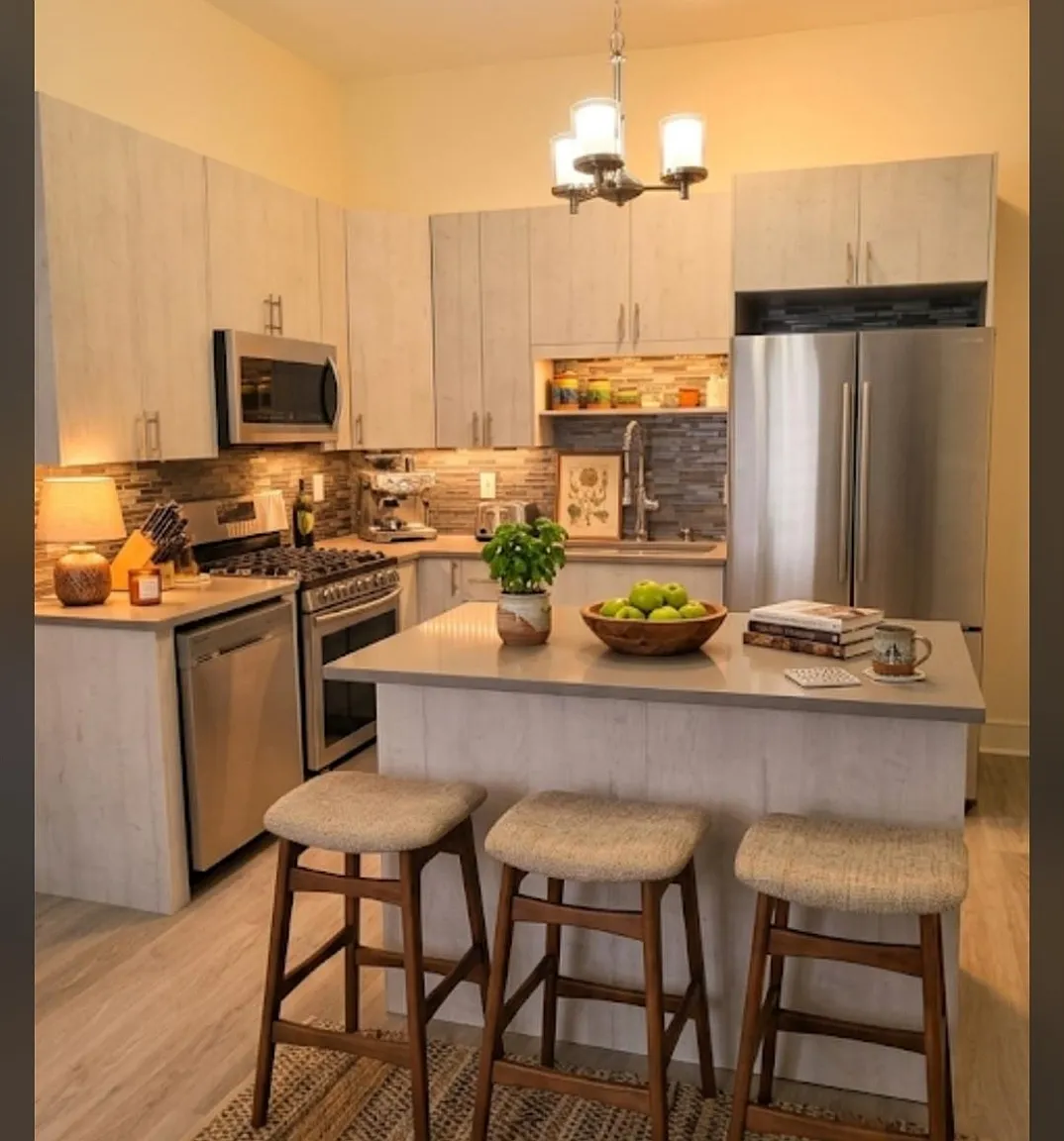 1 bed, 1.0 bath, $2,350 — Photo 3