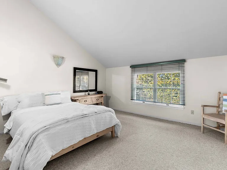 20 Hubbard Ln #116 — Photo 11