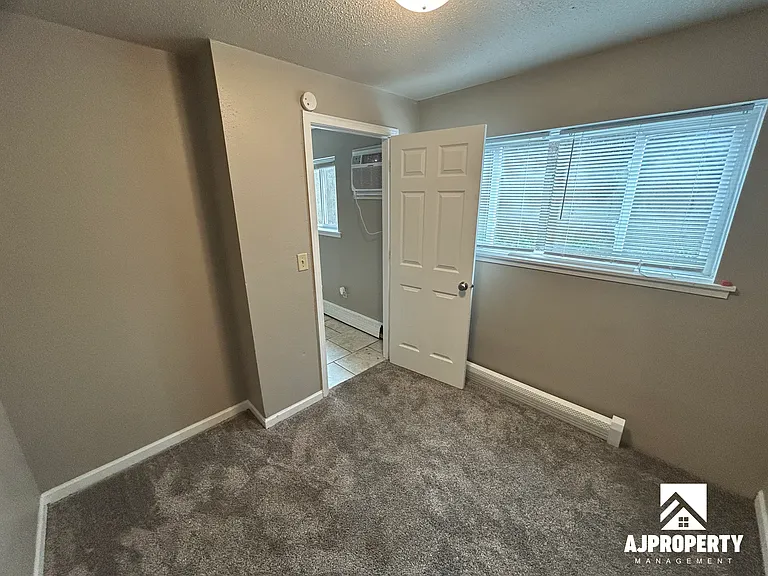 3309 S Elmwood Ave #3 — Photo 10