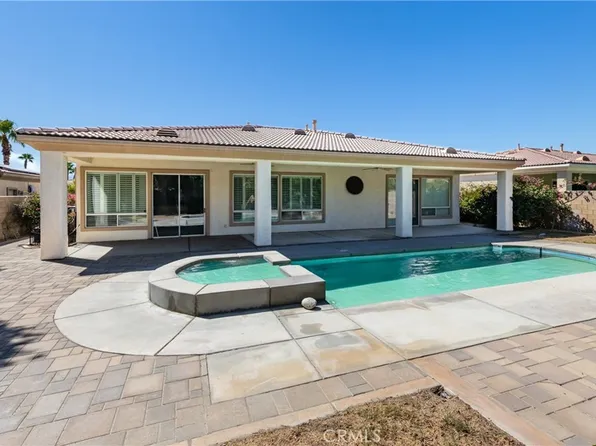 74064 Chinook Cir, Palm Desert, CA 92211