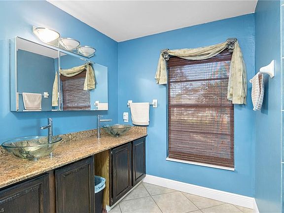 4th image of 28032 Oak LN